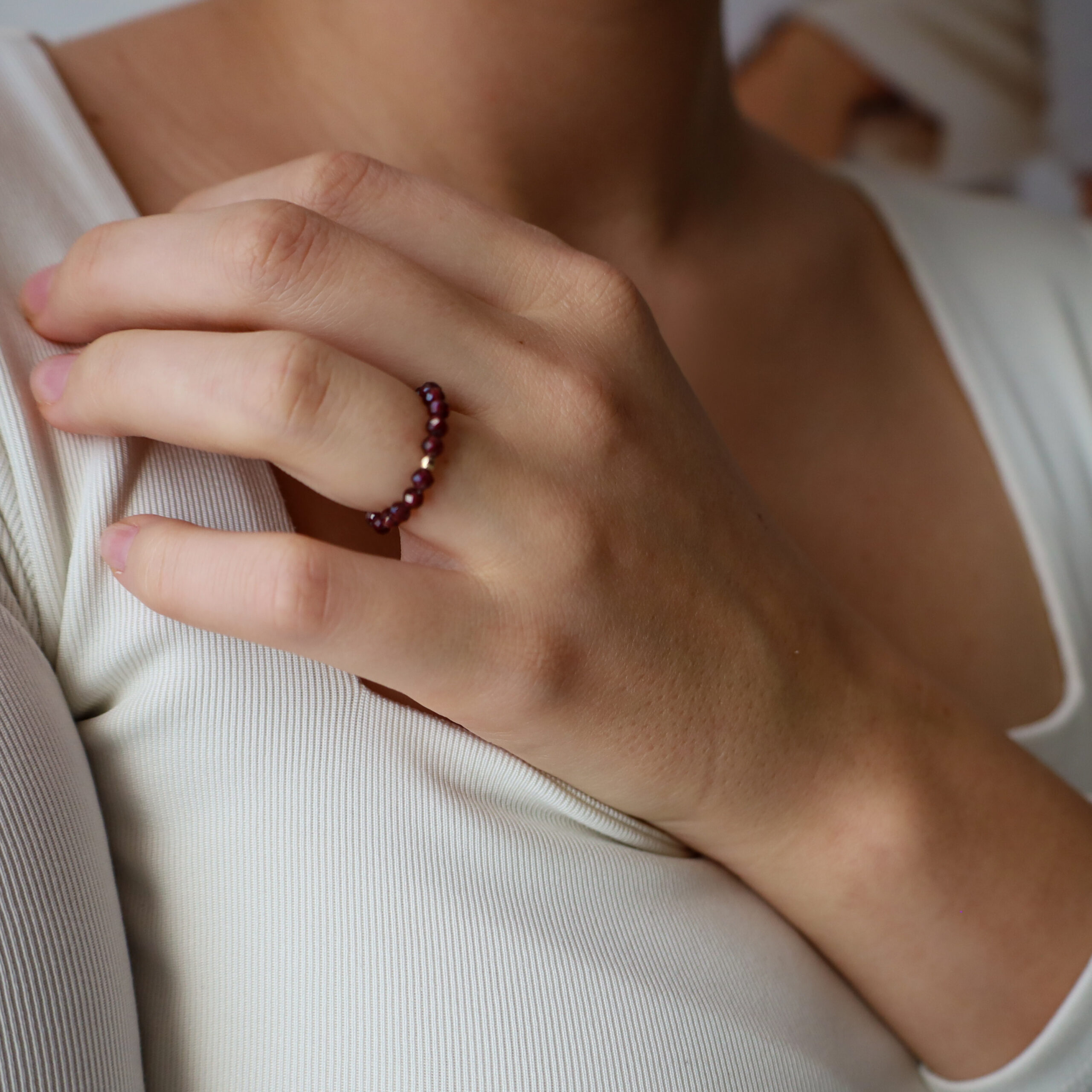 Pierścionek - granat