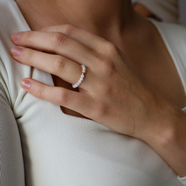 Pierścionek - kamień księżycowy